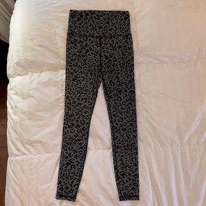Athleta animal print size XS leggings